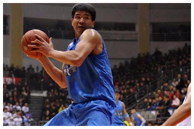 甘肃天马兰州本土球员足球刘湛