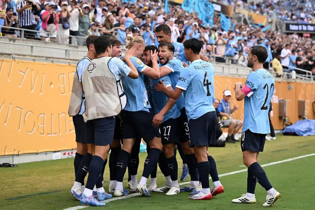 尤文图斯客场逆转曼联遭遇连败的球员