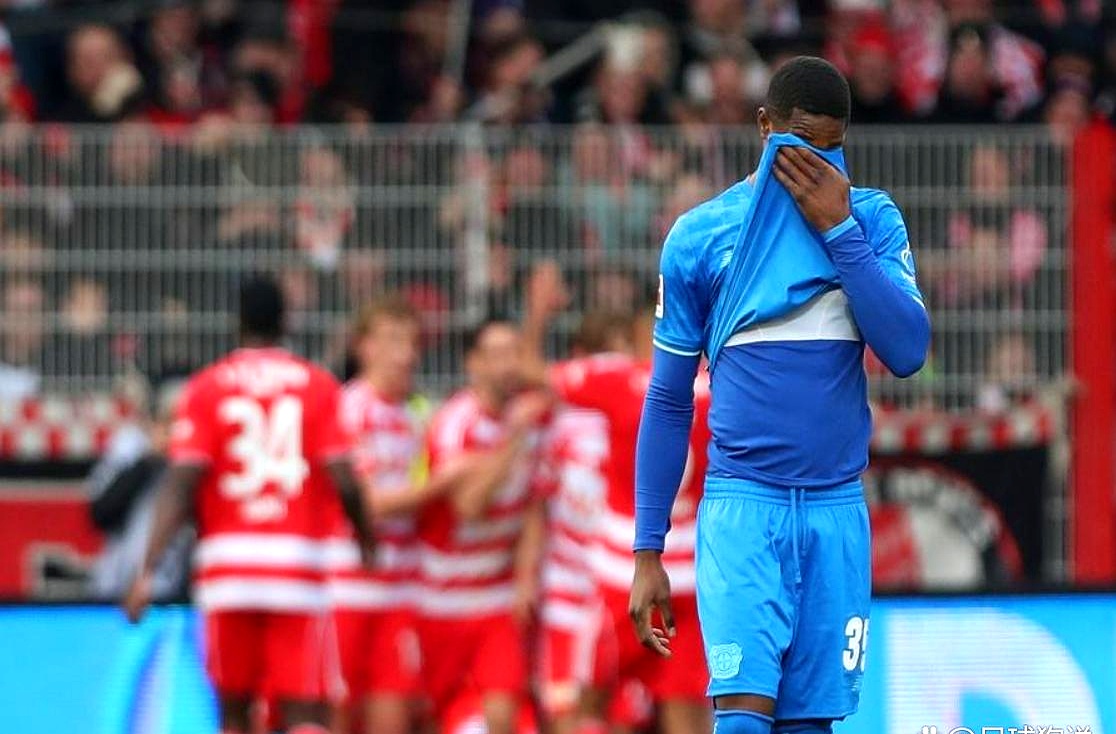 尤文图斯客场逆转曼联遭遇连败的球员