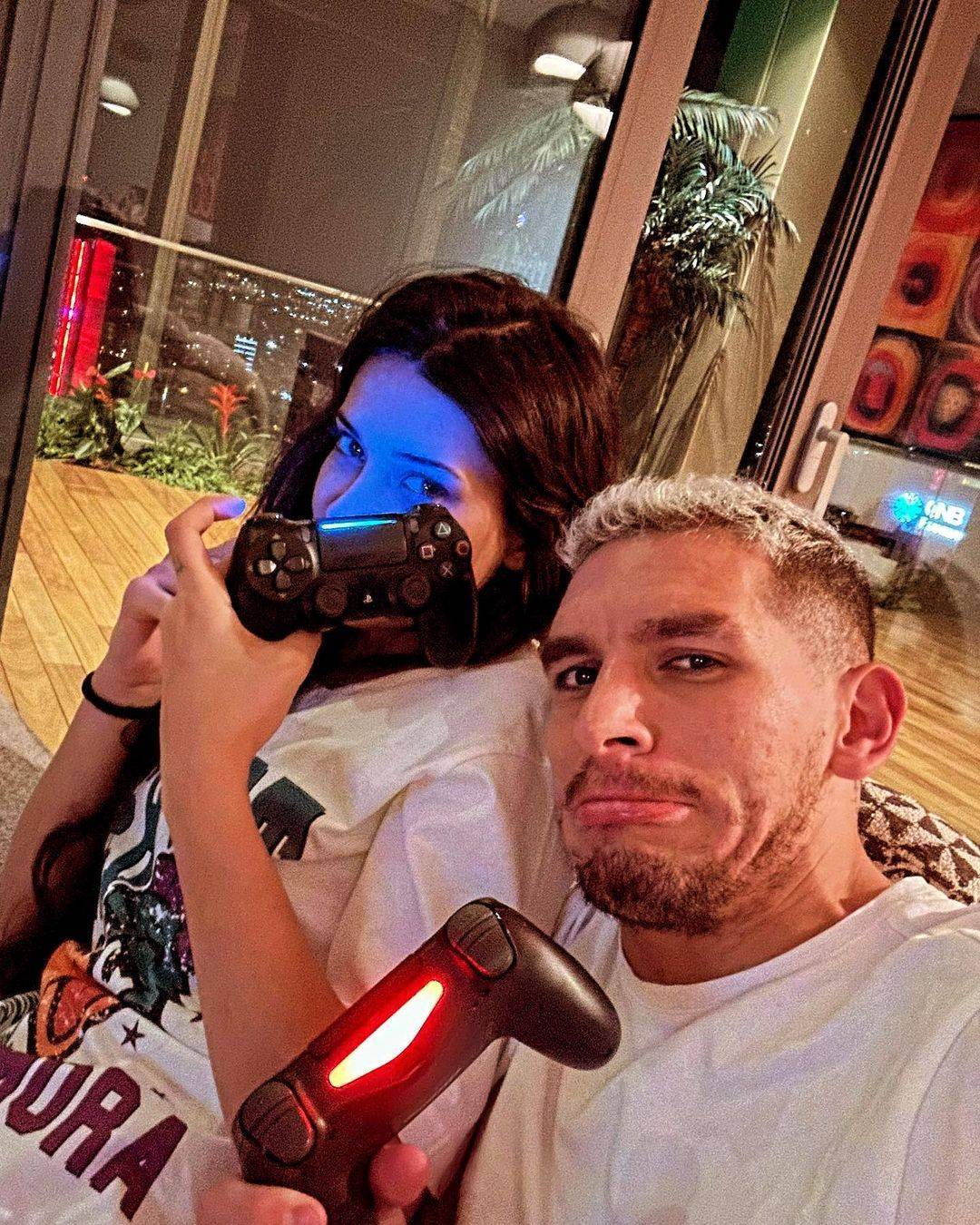 nba球星在社交媒体上秀恩爱,引发热议是什么