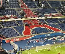 开元棋牌中文官网-姆巴佩传射梅西吃饼,大巴黎主场21领跑法甲