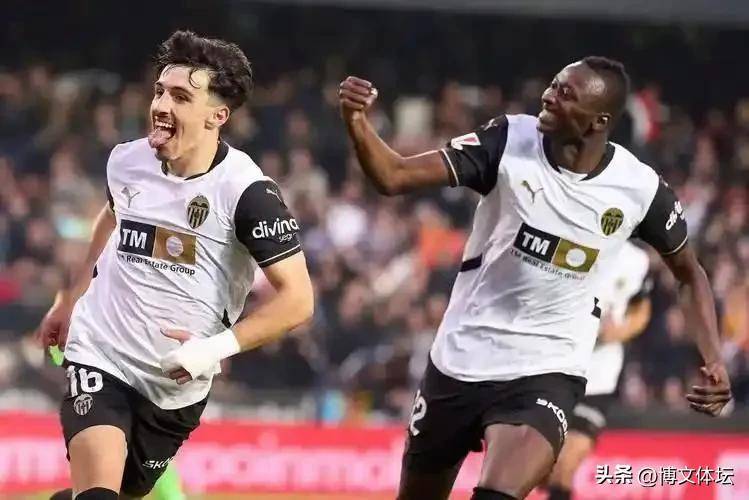 开元棋牌-瓦伦西亚防守坚固,连续保持不败的原因