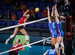 巴萨欲签下英超金靴凯恩